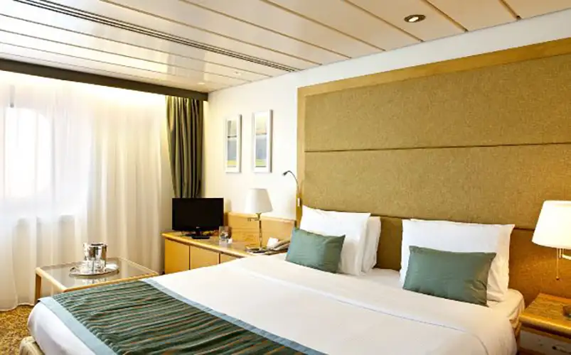 SE Exterior Suite