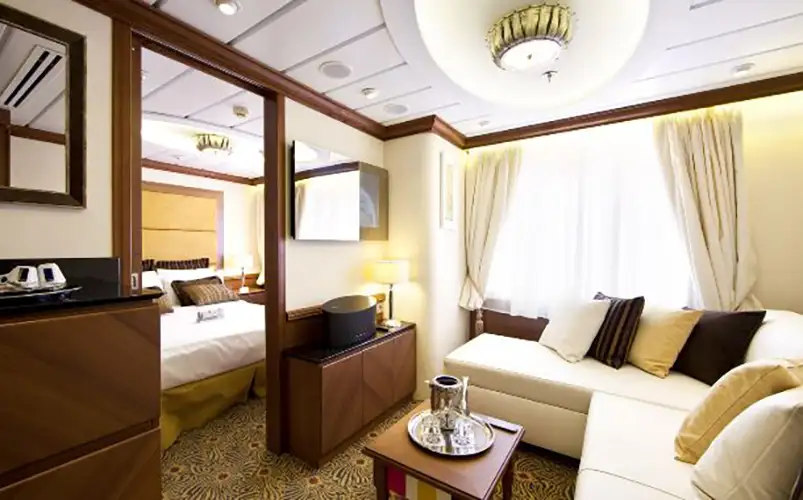 SR Royal Suite