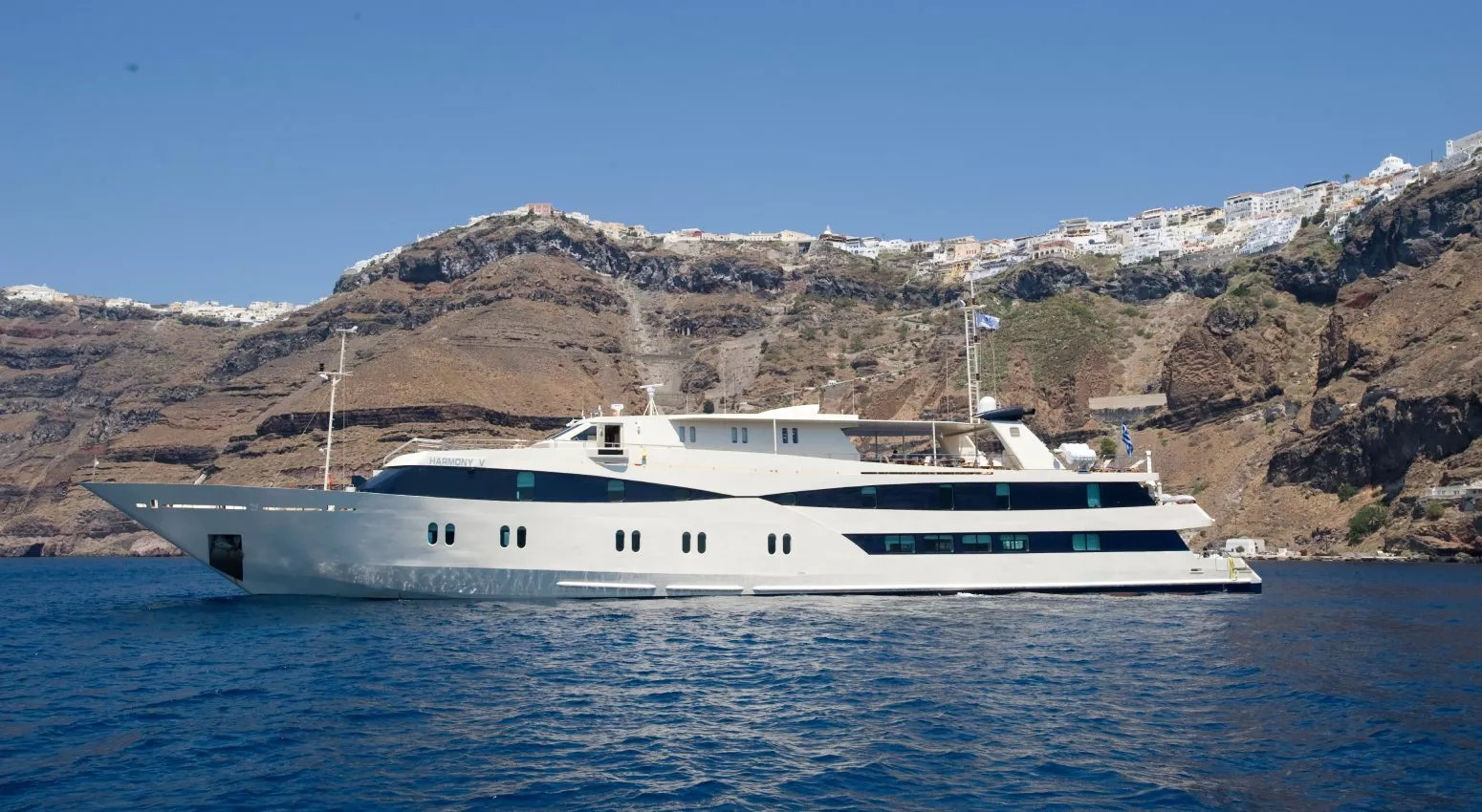 Images of M/Y Harmony V