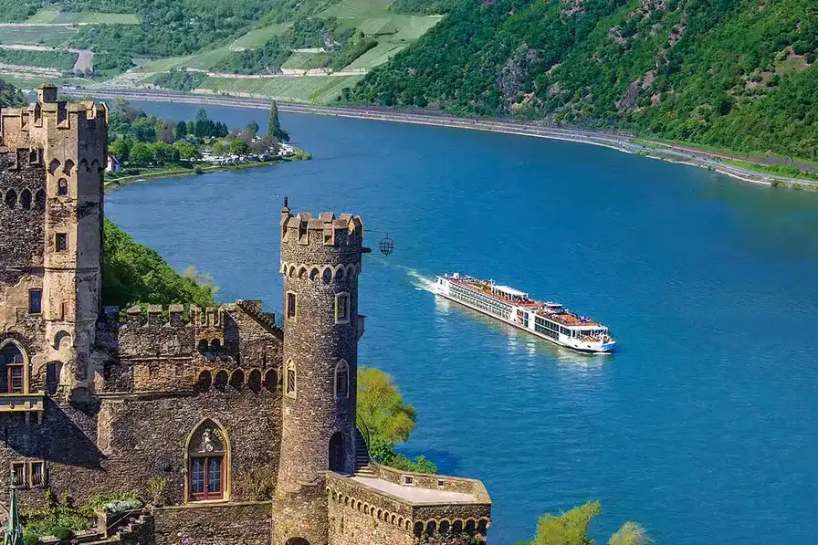 Images of Viking Longship Baldur