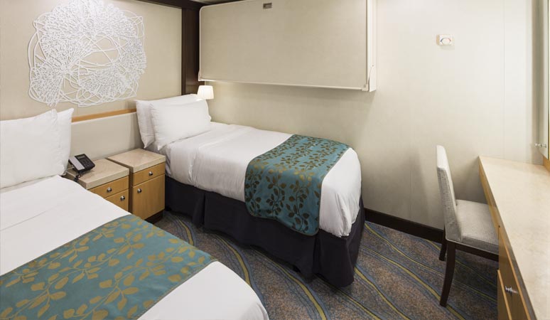 royal-caribbean-oasis-of-the-seas-interior